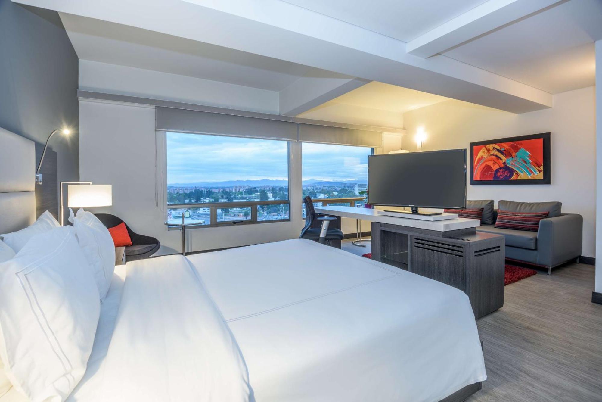 NH Bogota Urban 26 Royal Hotel Kültér fotó
