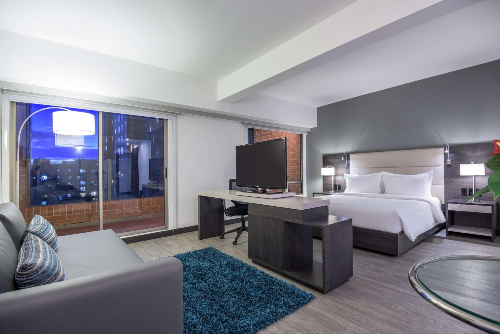 NH Bogota Urban 26 Royal Hotel Kültér fotó