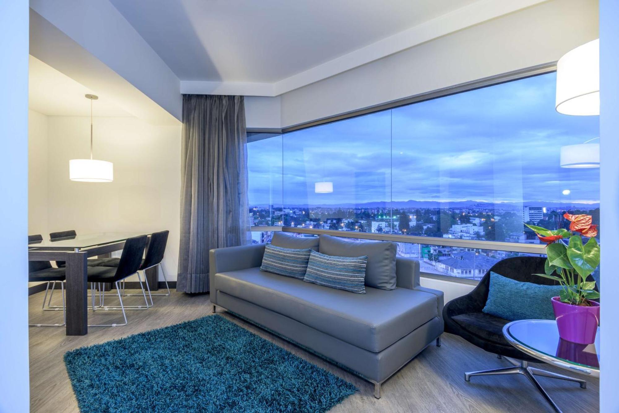 NH Bogota Urban 26 Royal Hotel Kültér fotó