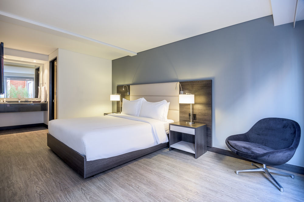 NH Bogota Urban 26 Royal Hotel Kültér fotó