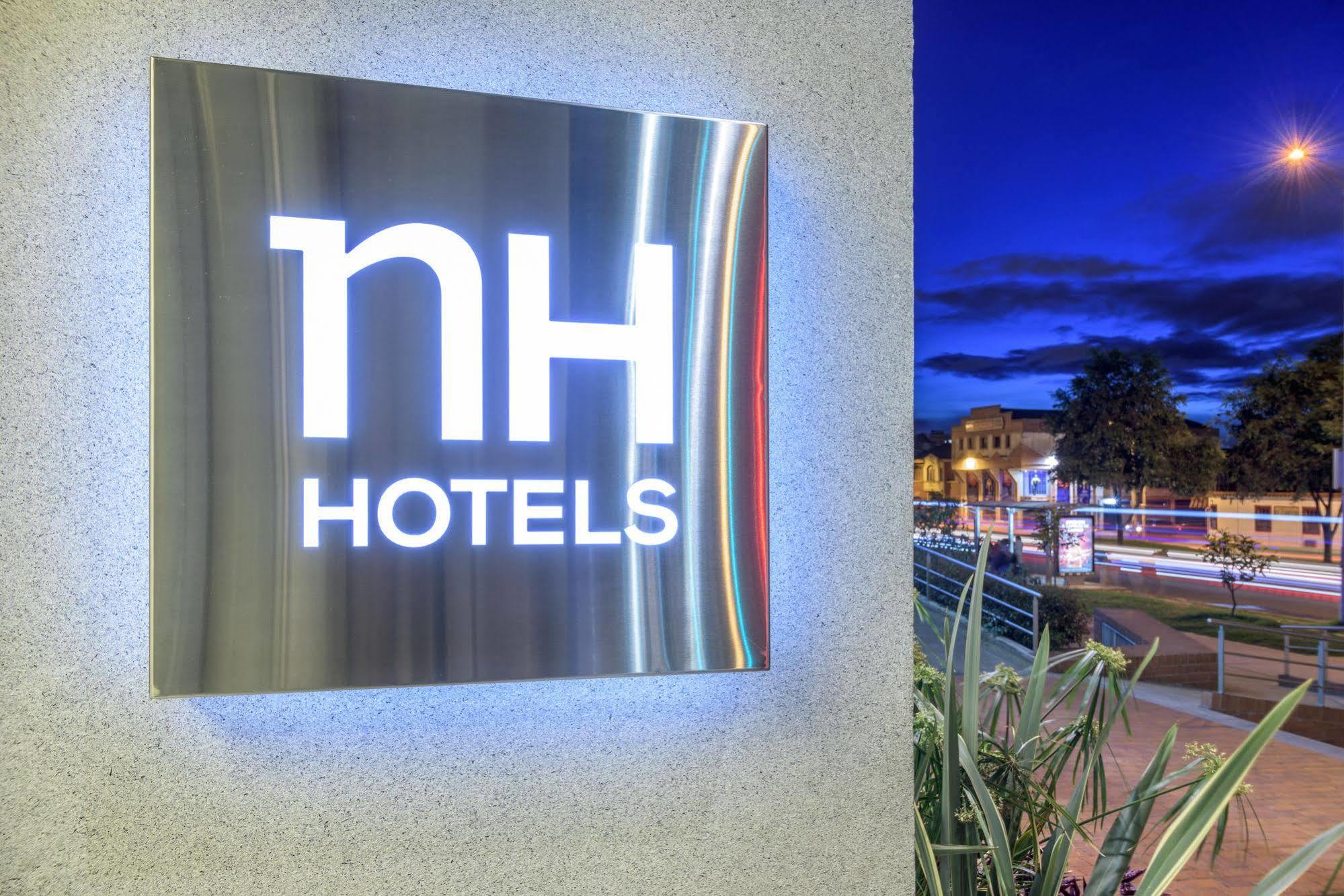 NH Bogota Urban 26 Royal Hotel Kültér fotó